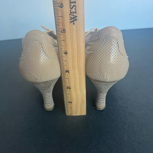 Hermes Beige Leather Almond Toe Lace Up Wing Tip Oxford Heeled Shoes 6.5 - Picture 7 of 11